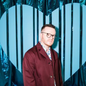 Sam Fischer ดาวน์โหลดและฟังเพลงฮิตจาก Sam Fischer