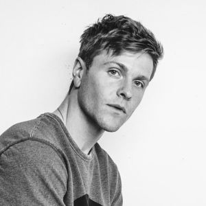 Johnny Stimson ดาวน์โหลดและฟังเพลงฮิตจาก Johnny Stimson
