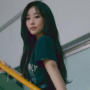 LEE SU JEONG ดาวน์โหลดและฟังเพลงฮิตจาก LEE SU JEONG