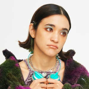 Zom Marie ดาวน์โหลดและฟังเพลงฮิตจาก Zom Marie