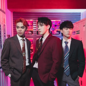SLAPKISS ดาวน์โหลดและฟังเพลงฮิตจาก SLAPKISS