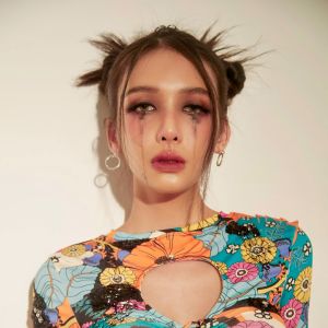 BOWKYLION ดาวน์โหลดและฟังเพลงฮิตจาก BOWKYLION